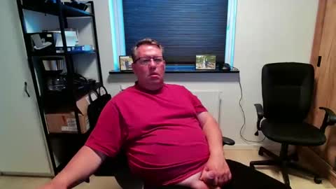 henrikrp1971 online show from May 1, 6:21 pm