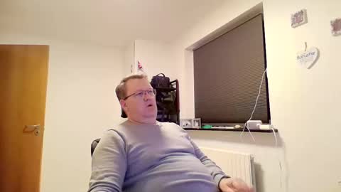 Snapshot of henrikrp1971 chatting on January 11, 9:04 pm henrikrp1971 online show from January 11, 9:04 pm