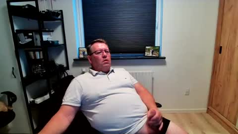 henrikrp1971 online show from August 8, 6:59 pm