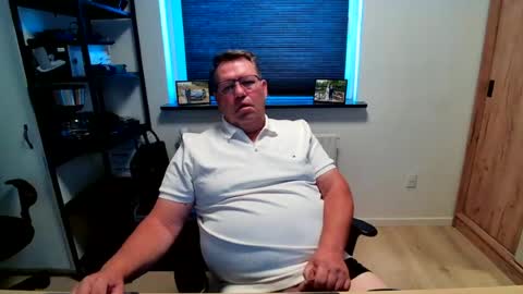 henrikrp1971 online show from July 8, 12:42 pm