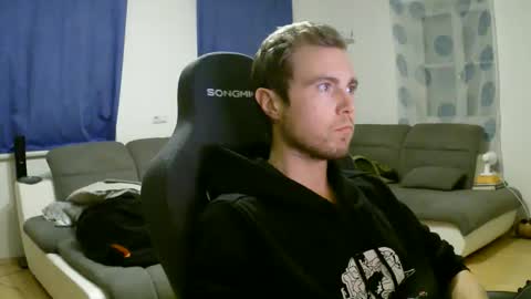 John Pearl online show from February 2, 7:00 pm