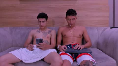 heteros men online show from February 18, 9:12 pm