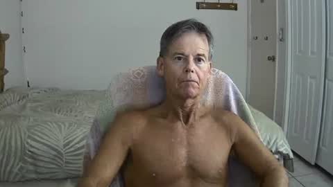 Snapshot of hewes1 chatting on September 10, 12:53 am hewes1 online show from September 10, 12:53 am