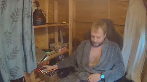 H Dawg online show from April 28, 8:30 am