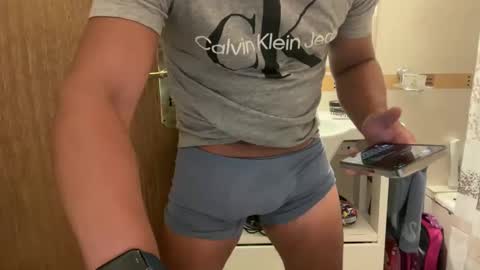 Snapshot of hhernan1 chatting on February 27, 4:43 pm hhernan1 online show from February 27, 4:43 pm