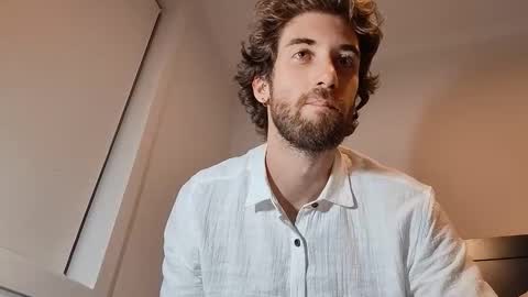 HiddenGaze online show from February 23, 8:27 am