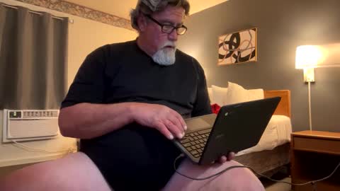 highandhorny4her online show from January 20, 1:28 am