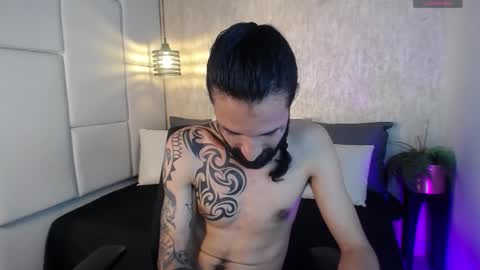 Hisoka online show from February 28, 2:21 am