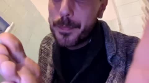 hitmenoww online show from December 21, 9:36 pm