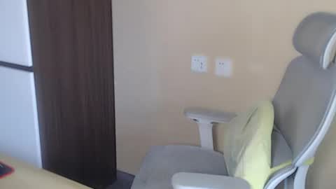shy boi online show from July 12, 3:52 am