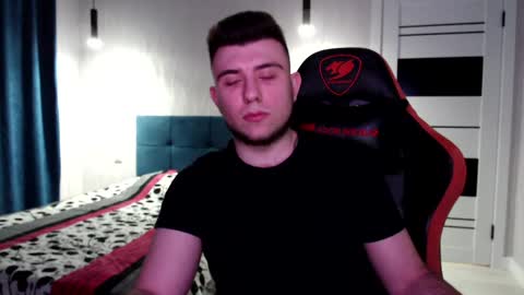 Wolfy online show from December 7, 8:16 pm