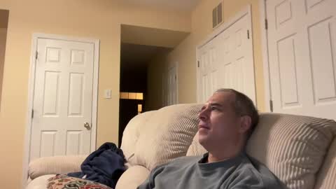 Snapshot of honey_man14 chatting on February 18, 12:04 am honey_man14 online show from February 18, 12:04 am