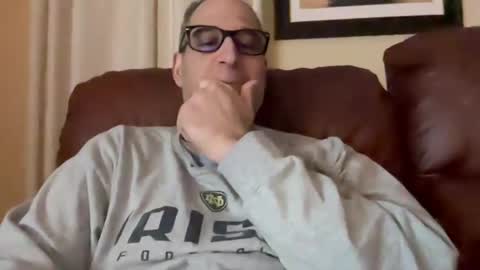 Snapshot of honey_man14 chatting on January 19, 12:28 am honey_man14 online show from January 19, 12:28 am