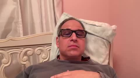 Snapshot of honey_man14 chatting on February 11, 10:18 pm honey_man14 online show from February 11, 10:18 pm