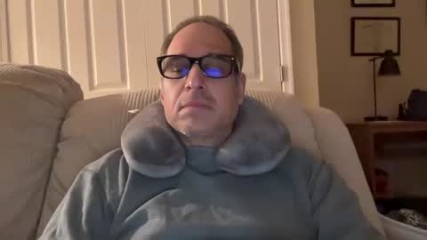 Snapshot of honey_man14 chatting on December 25, 11:33 am honey_man14 online show from December 25, 11:33 am
