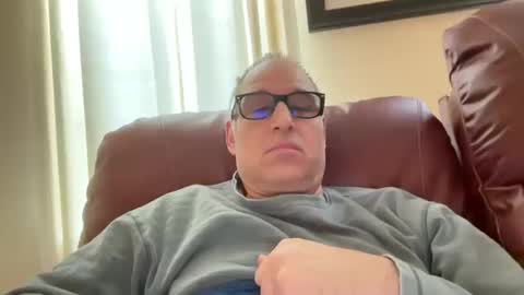 Snapshot of honey_man14 chatting on February 9, 4:29 pm honey_man14 online show from February 9, 4:29 pm