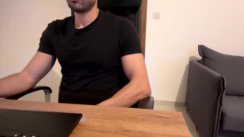 Oliver Saints online show from November 21, 8:30 pm