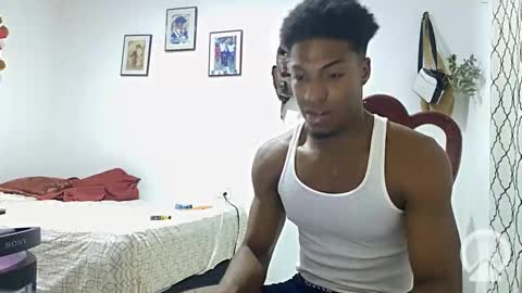 Snapshot of horneyguy2399 chatting on December 27, 3:20 am sugarbaby online show from December 27, 3:20 am