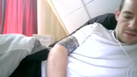 horny_dutch020 online show from May 3, 11:35 am