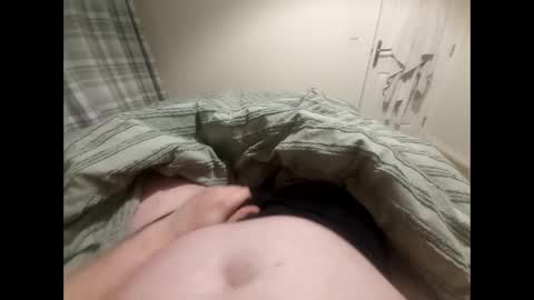 Snapshot of hornybiker1987 chatting on January 2, 8:17 am hornybiker1987 online show from January 2, 8:17 am