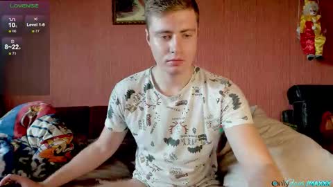 Max online show from October 7, 10:19 am