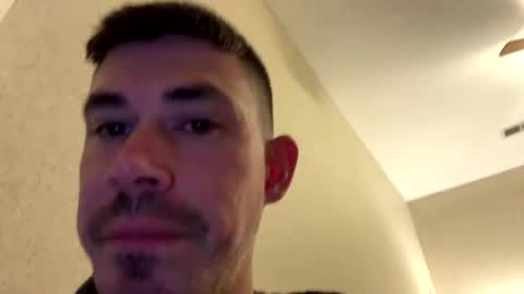 Justin 7 inches online show from January 18, 8:44 pm