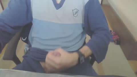 Snapshot of hornybulgarian10 chatting on February 17, 8:19 am hornybulgarian10 online show from February 17, 8:19 am