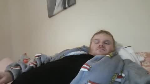 hornycouple online show from December 3, 5:08 pm