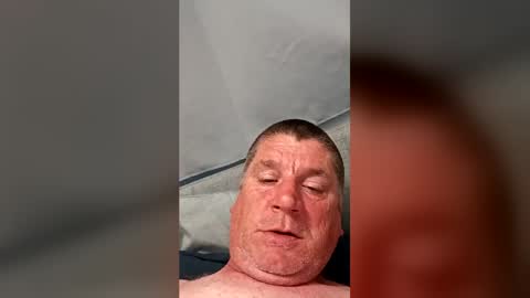 hornyman6942842 online show from June 29, 12:27 pm