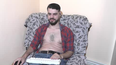 Snapshot of hornymaster93 chatting on December 27, 8:07 pm hornymaster online show from December 27, 8:07 pm