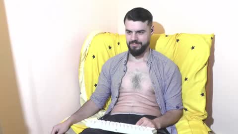 Snapshot of hornymaster93 chatting on January 13, 10:25 am hornymaster online show from January 13, 10:25 am
