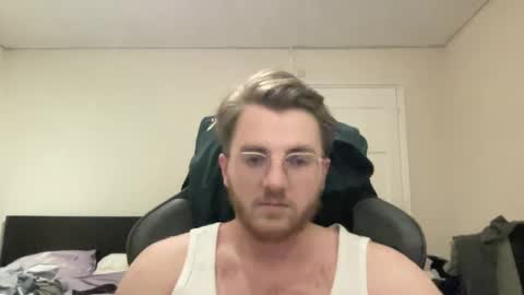 Snapshot of hornymiker chatting on January 2, 4:46 pm hornymiker online show from January 2, 4:46 pm