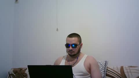 hornymonkey991 online show from May 19, 1:56 am