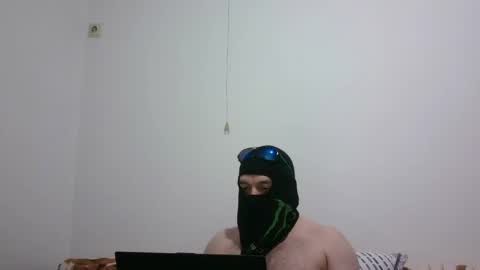 hornymonkey991 online show from April 29, 2:38 am