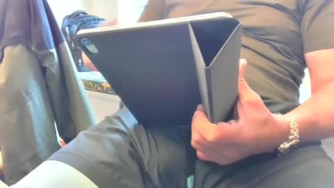 Snapshot of hornyolcock chatting on December 19, 9:06 pm Alex M online show from December 19, 9:06 pm