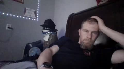 hornypierceddad online show from April 14, 7:02 pm