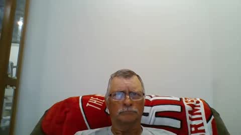 hot4tightholes online show from May 18, 1:06 pm