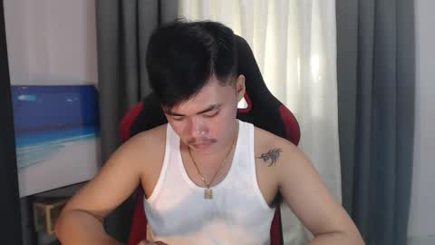 Snapshot of hot_emmanuel chatting on September 8, 11:15 pm emman online show from September 8, 11:15 pm