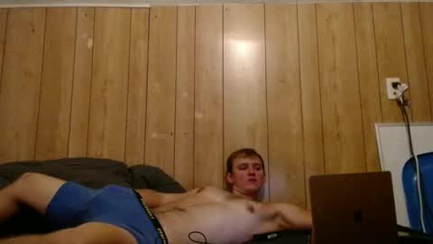 Snapshot of hot_henrii chatting on October 19, 5:34 am hot_henrii online show from October 19, 5:34 am
