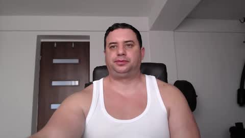 Snapshot of hot_stefano1 chatting on October 25, 5:53 am Stefano.. online show from October 25, 5:53 am