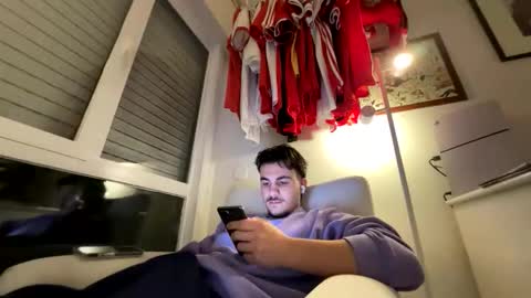 hotboyfuck9 online show from March 18, 7:50 pm