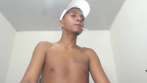 hotboyluxe online show from February 12, 6:58 pm