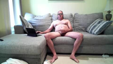 hotbubba84 online show from April 30, 4:47 pm