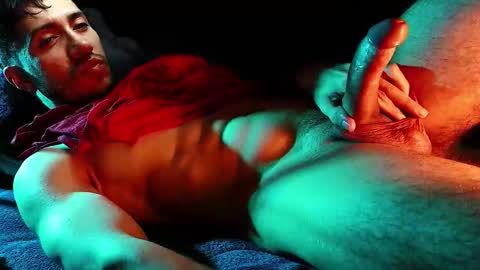 Hotlatinking online show from November 17, 12:35 am