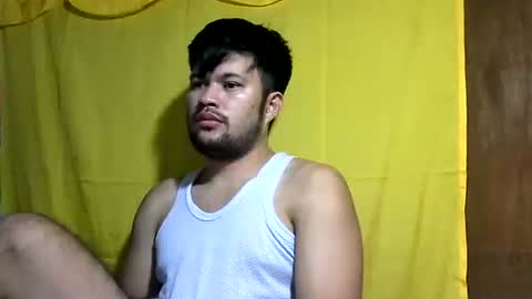 HottestPinoy32 online show from May 31, 6:09 pm