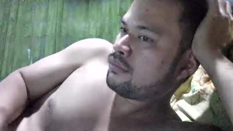 HottestPinoy32 online show from January 15, 2:13 pm