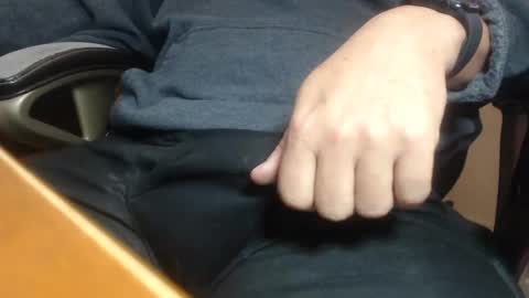 Howard817 online show from March 28, 5:35 pm