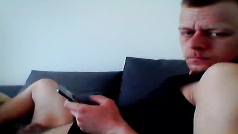 hubikush22 online show from March 22, 7:35 am