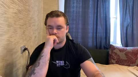 Hugo online show from April 5, 11:39 am