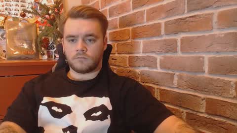 Snapshot of hugo__brad chatting on January 12, 3:14 pm Hugo online show from January 12, 3:14 pm